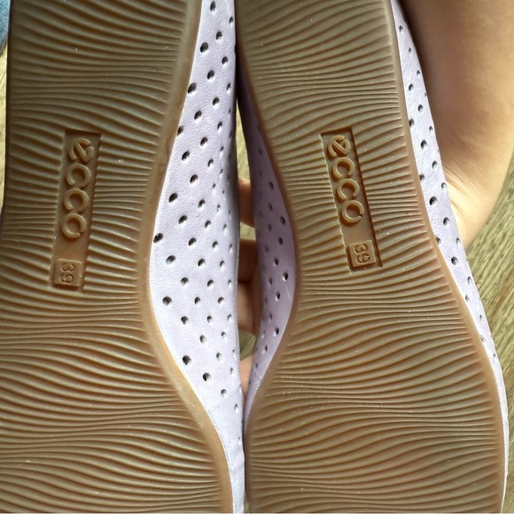 Purple Ecco flats - Picture 5 of 7